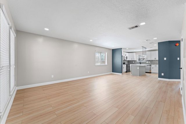 28827 Sedgefield Street, Spring, TX 77386