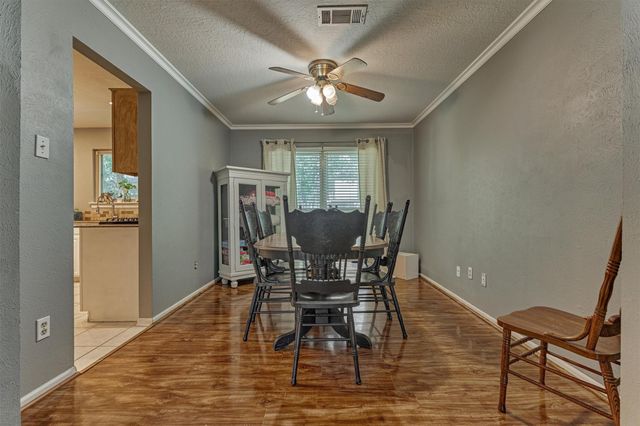 100 W Rainbow Ridge Circle, The Woodlands, TX 77381