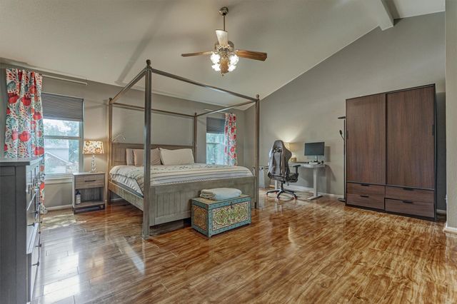 100 W Rainbow Ridge Circle, The Woodlands, TX 77381