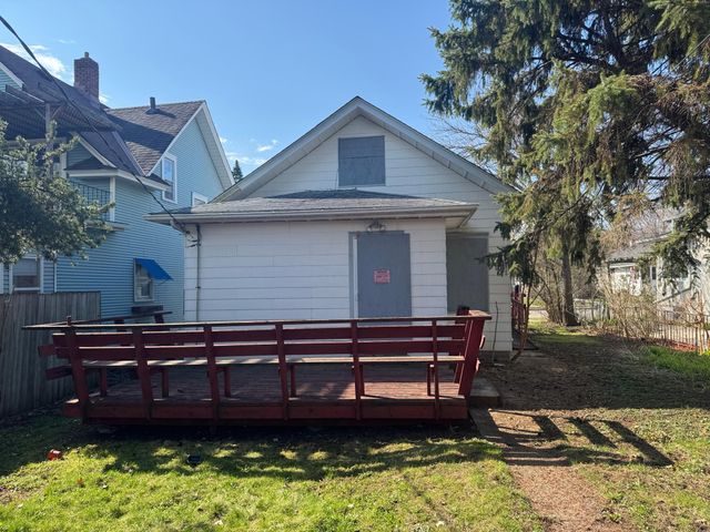 1211 Juno Avenue, Saint Paul, MN 55116