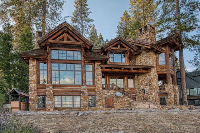 44483 Lakeview Avenue, Shaver Lake, CA 93664