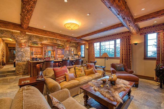44483 Lakeview Avenue, Shaver Lake, CA 93664