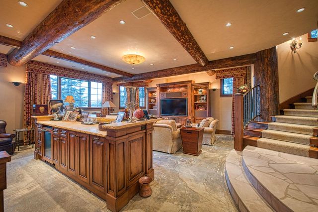 44483 Lakeview Avenue, Shaver Lake, CA 93664