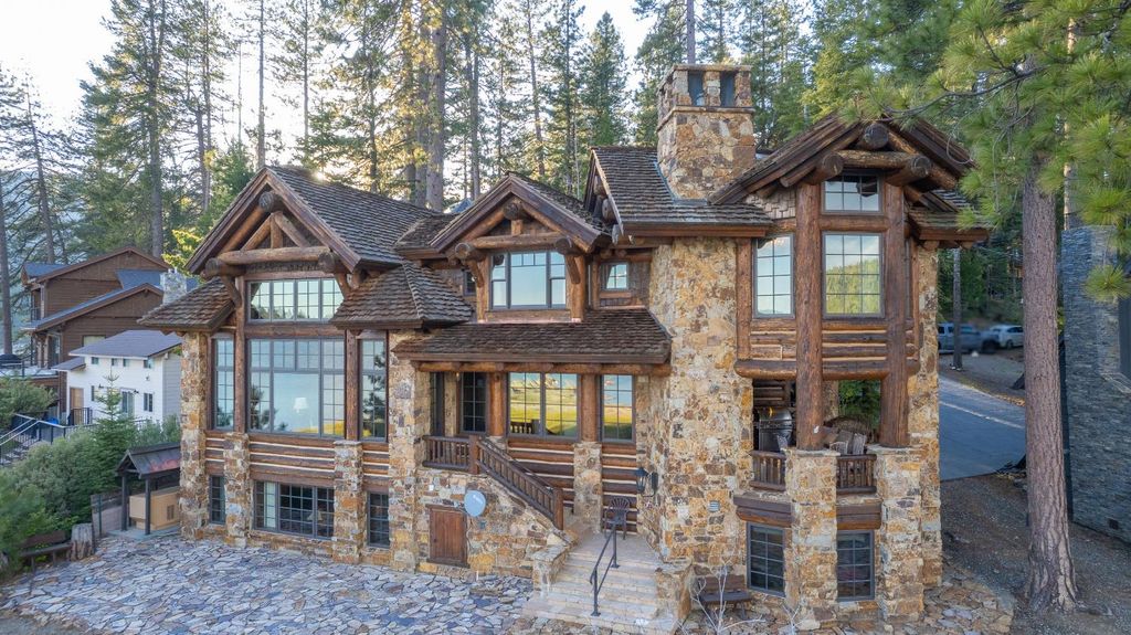 Image 24 of property listing at 44483 Lakeview Avenue, Shaver Lake, CA 93664
