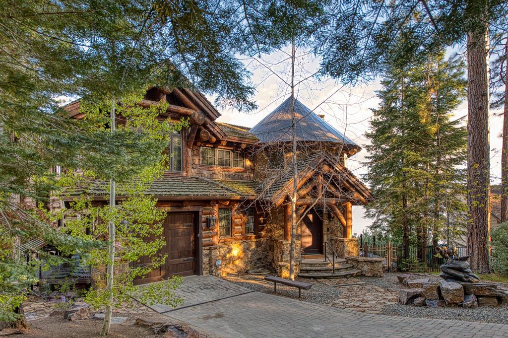 Image 27 of property listing at 44483 Lakeview Avenue, Shaver Lake, CA 93664