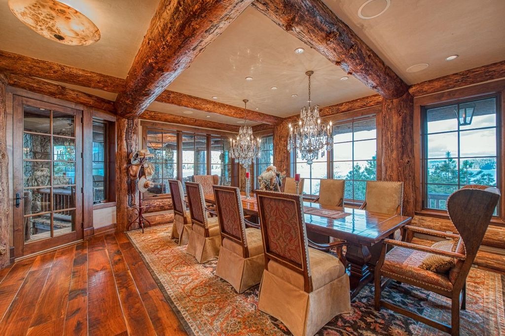 Image 39 of property listing at 44483 Lakeview Avenue, Shaver Lake, CA 93664