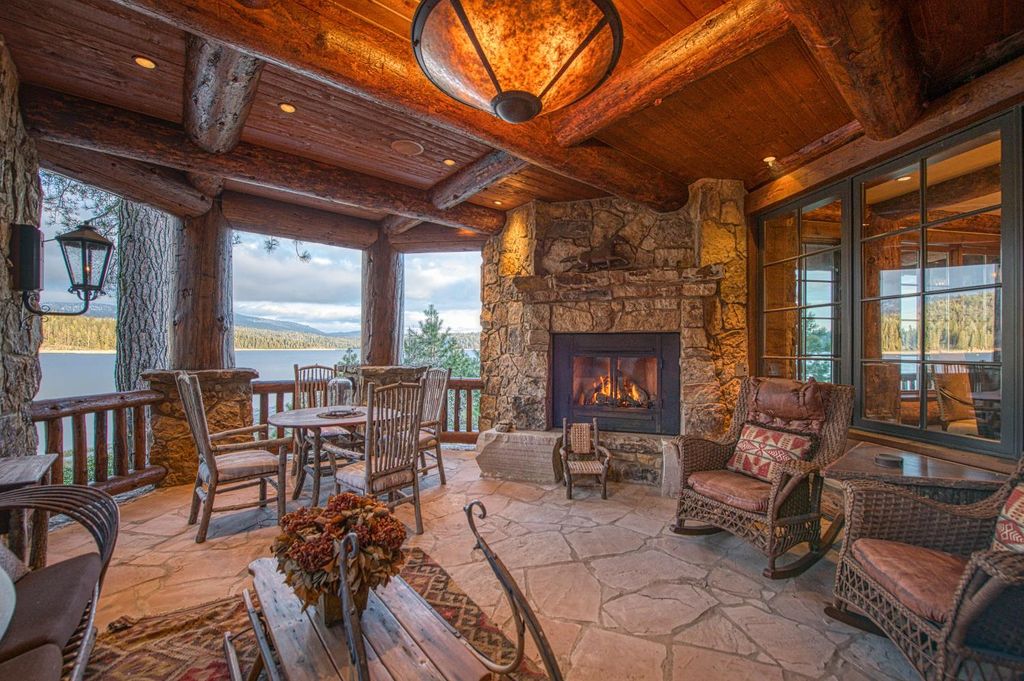 Image 48 of property listing at 44483 Lakeview Avenue, Shaver Lake, CA 93664