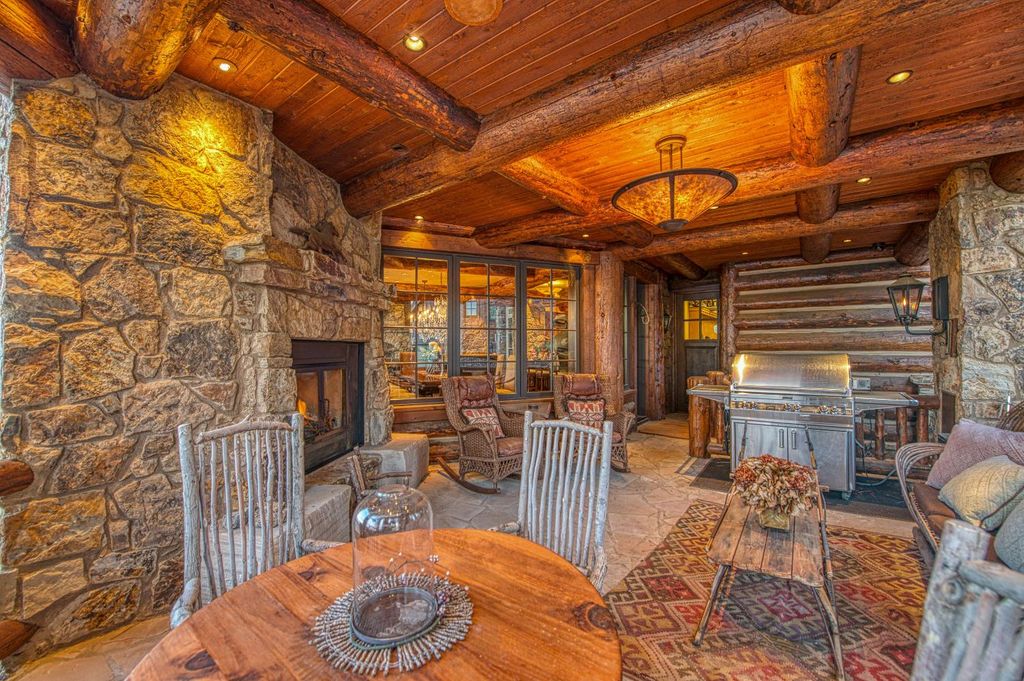 Image 50 of property listing at 44483 Lakeview Avenue, Shaver Lake, CA 93664