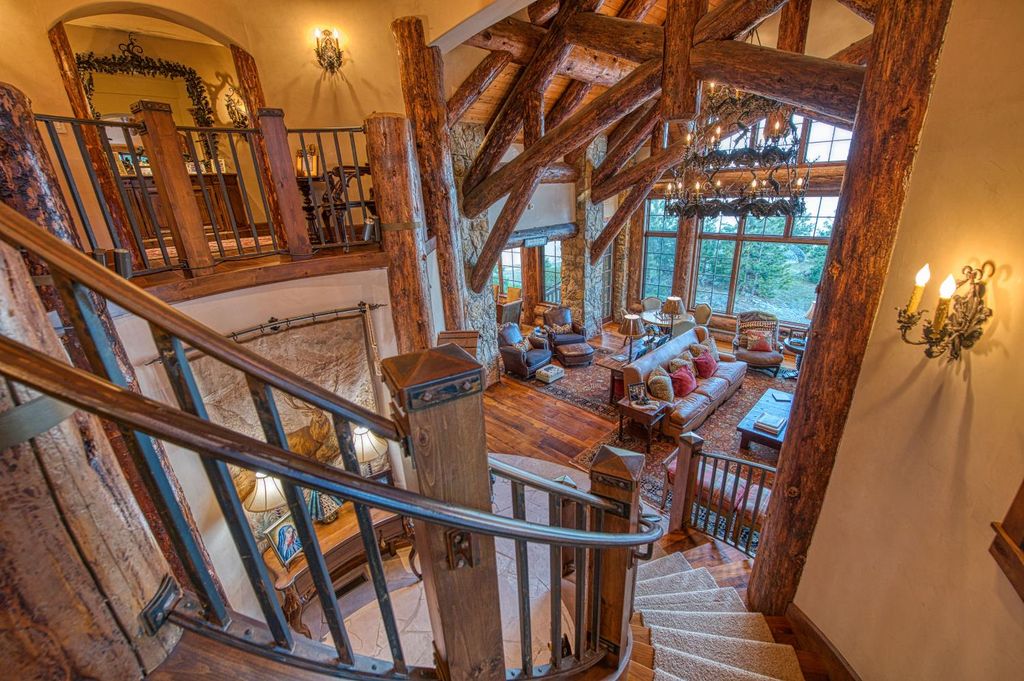 Image 53 of property listing at 44483 Lakeview Avenue, Shaver Lake, CA 93664