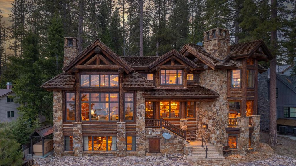 Image 6 of property listing at 44483 Lakeview Avenue, Shaver Lake, CA 93664