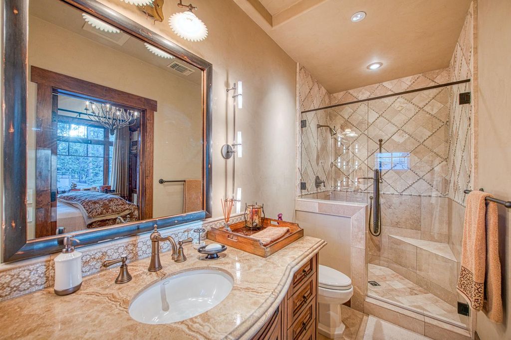 Image 71 of property listing at 44483 Lakeview Avenue, Shaver Lake, CA 93664