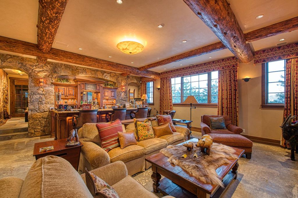 Image 73 of property listing at 44483 Lakeview Avenue, Shaver Lake, CA 93664