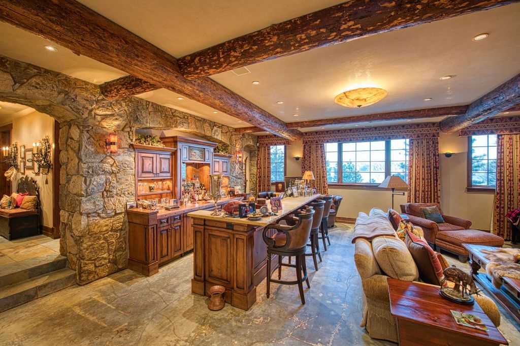 Image 74 of property listing at 44483 Lakeview Avenue, Shaver Lake, CA 93664