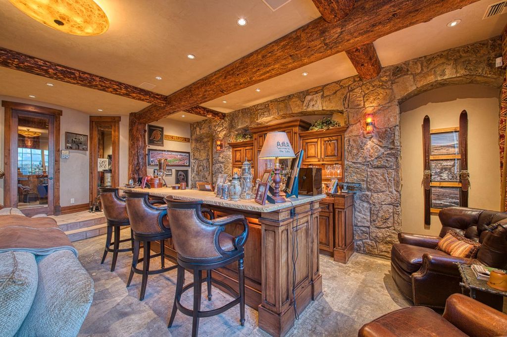 Image 78 of property listing at 44483 Lakeview Avenue, Shaver Lake, CA 93664