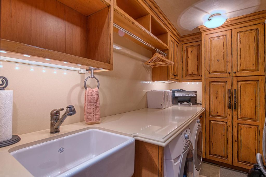 Image 88 of property listing at 44483 Lakeview Avenue, Shaver Lake, CA 93664