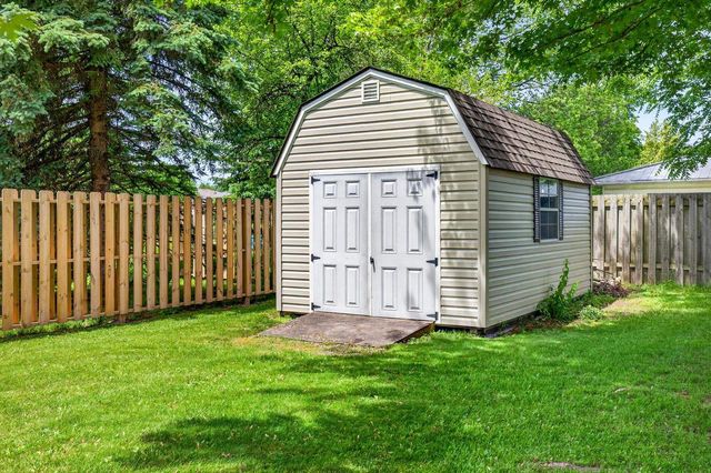 W1940 VANS COURT, Kaukauna, WI 54130
