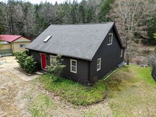 208 Worthington Rd, Huntington, MA 01050