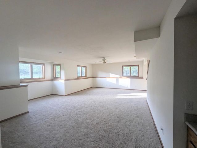 5614 N Vista Lane, Janesville, WI 53548