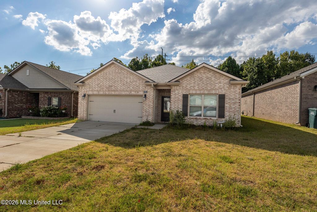 8781 Mary Frances Drive, Southaven, MS 38671 — exterior
