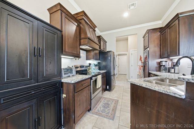 3927 S 149th Avenue E, Tulsa, OK 74134