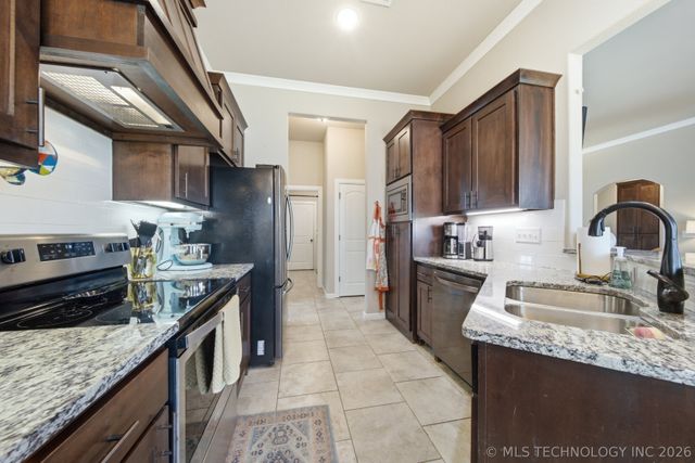 3927 S 149th Avenue E, Tulsa, OK 74134
