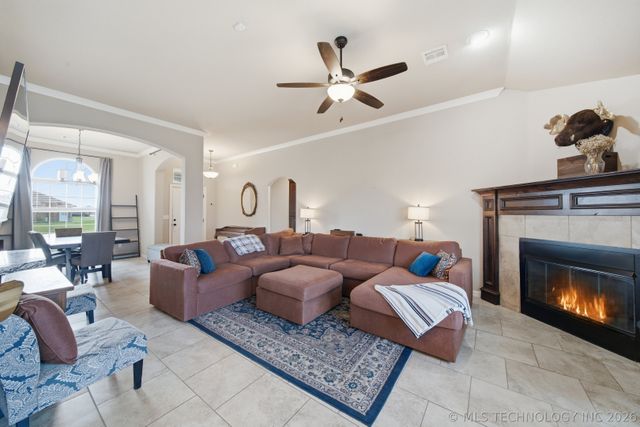 3927 S 149th Avenue E, Tulsa, OK 74134