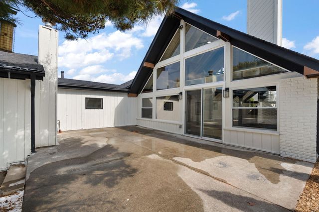 13700 W 81st Avenue, Dyer, IN 46311