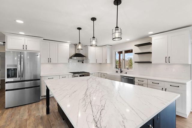 13700 W 81st Avenue, Dyer, IN 46311