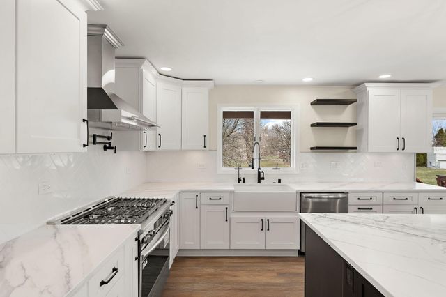 13700 W 81st Avenue, Dyer, IN 46311