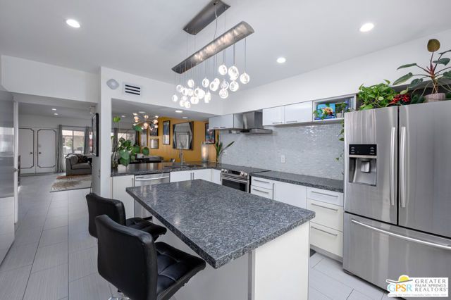 277 E Alejo Road 124, Palm Springs, CA 92262