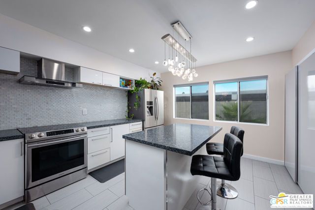 277 E Alejo Road 124, Palm Springs, CA 92262