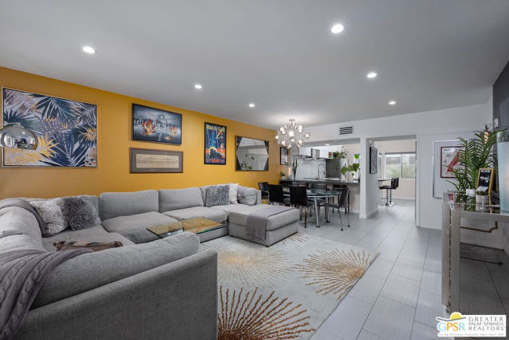 277 E Alejo Road 124, Palm Springs, CA 92262