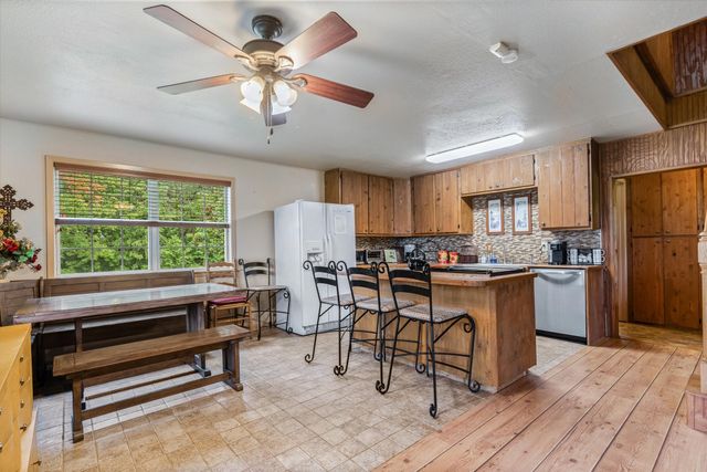310 N Lake Drive, Murchison, TX 75778