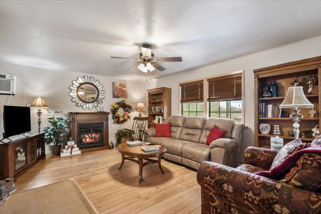 310 N Lake Drive, Murchison, TX 75778