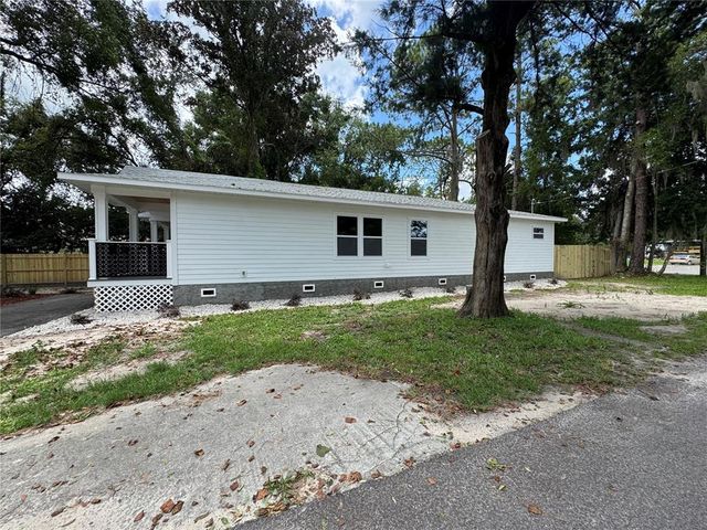 408 SE 1ST STREET, Williston, FL 32696
