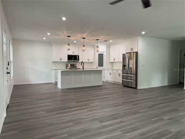408 SE 1ST STREET, Williston, FL 32696