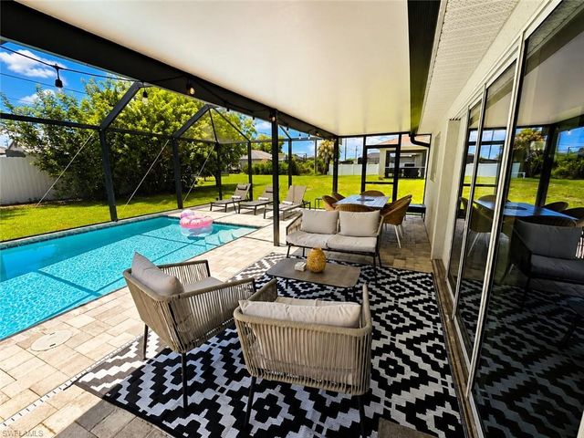 1008 SW 33rd TER, Cape Coral, FL 33914