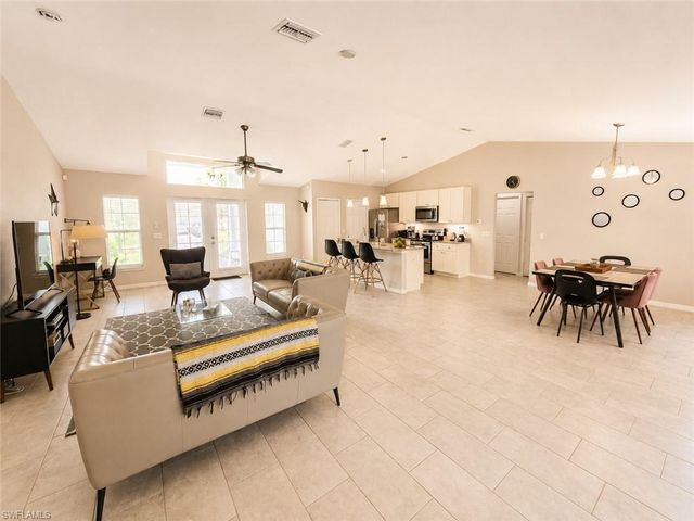1008 SW 33rd TER, Cape Coral, FL 33914
