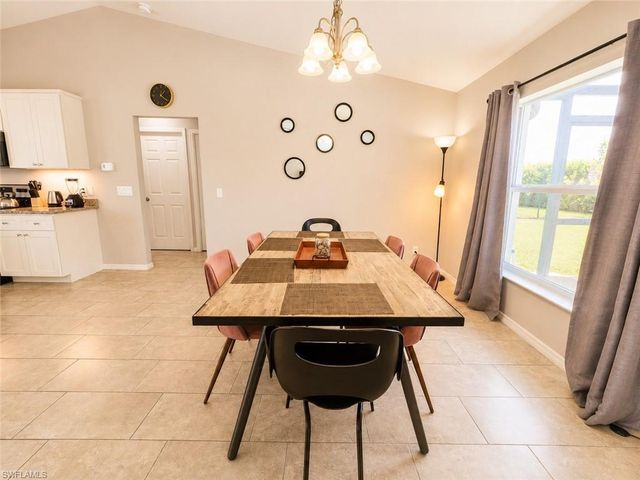 1008 SW 33rd TER, Cape Coral, FL 33914