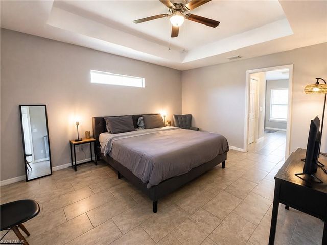 1008 SW 33rd TER, Cape Coral, FL 33914