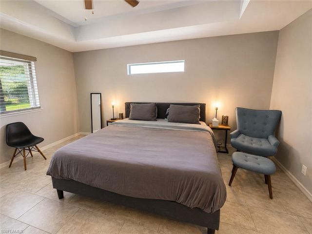 1008 SW 33rd TER, Cape Coral, FL 33914