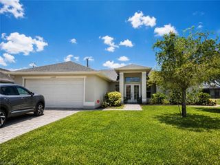 1008 SW 33rd TER, Cape Coral, FL 33914