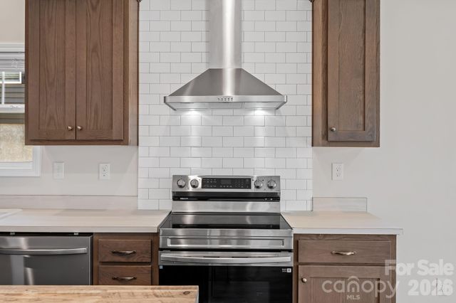 135 Bellamy Road, Asheville, NC 28806