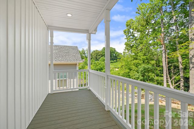 135 Bellamy Road, Asheville, NC 28806