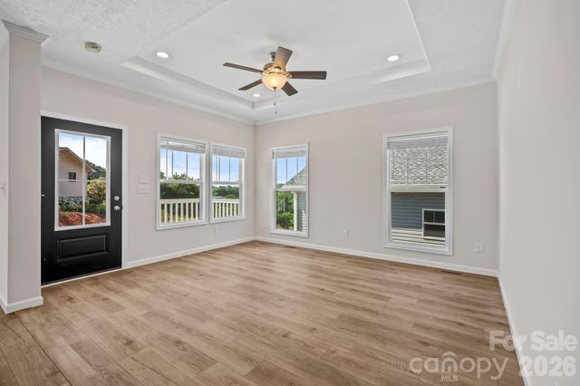 135 Bellamy Road, Asheville, NC 28806