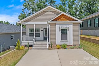 135 Bellamy Road, Asheville, NC 28806