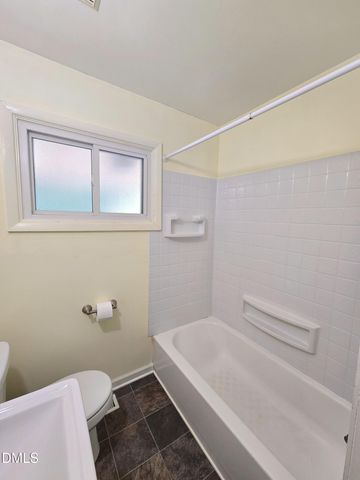 912 Dixie Trail, Raleigh, NC 27607