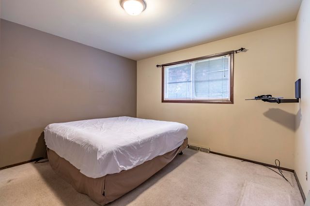 321 N Ernest Street, Griffith, IN 46319