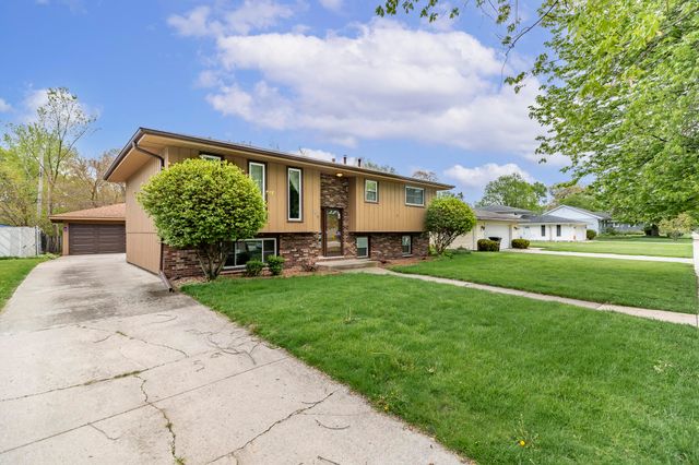 321 N Ernest Street, Griffith, IN 46319