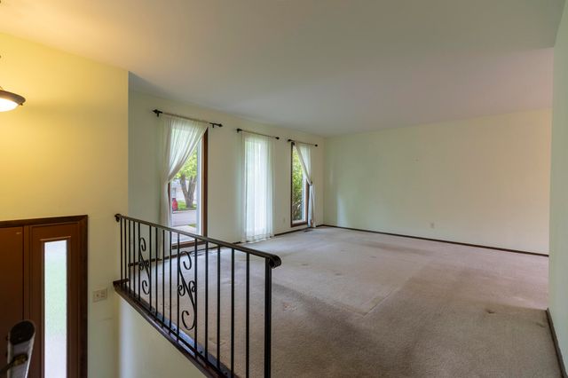 321 N Ernest Street, Griffith, IN 46319